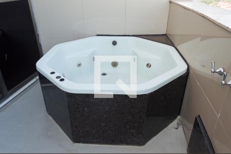 Apartamento à venda com 72m², 1 quarto e 1 vaga