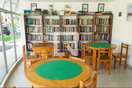 Apartamento à venda com 72m², 1 quarto e 1 vaga Apartamento à venda com 72m², 1 quarto e 1 vagaSala de Jogos