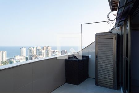 Apartamento à venda com 72m², 1 quarto e 1 vaga Apartamento à venda com 72m², 1 quarto e 1 vagaCobertura