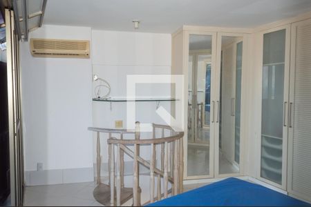 Apartamento à venda com 72m², 1 quarto e 1 vaga Apartamento à venda com 72m², 1 quarto e 1 vagaQuarto Suíte