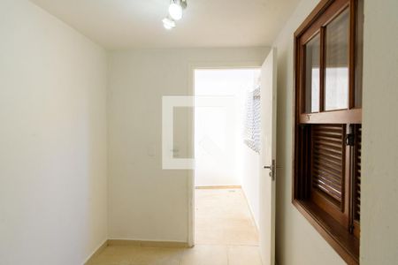 Casa à venda com 370m², 4 quartos e 3 vagasQuarto de Serviço