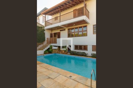 Casa à venda com 370m², 4 quartos e 3 vagasPiscina
