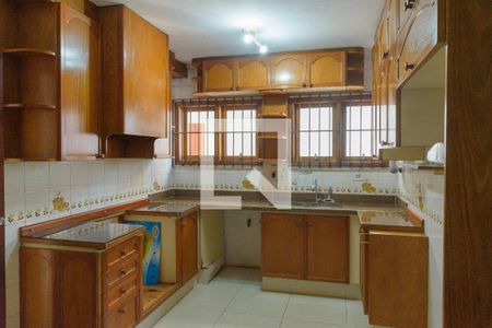 Casa à venda com 370m², 4 quartos e 3 vagasCozinha