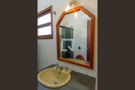 Casa à venda com 370m², 4 quartos e 3 vagasBanheiro da Suíte 3