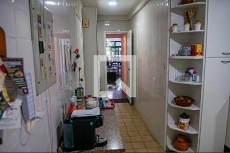 Apartamento à venda com 174m², 4 quartos e 3 vagas Apartamento à venda com 174m², 4 quartos e 3 vagascozinha