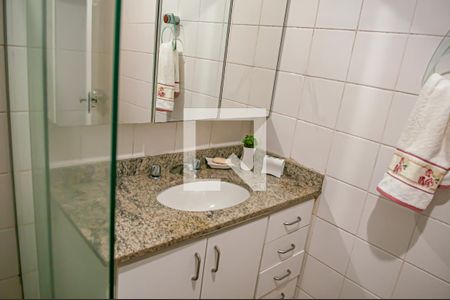 Apartamento à venda com 174m², 4 quartos e 3 vagas Apartamento à venda com 174m², 4 quartos e 3 vagasbanheiro