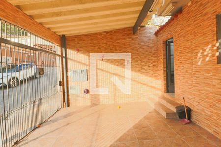 Casa à venda com 40m², 2 quartos e 2 vagas Casa à venda com 40m², 2 quartos e 2 vagasGaragem