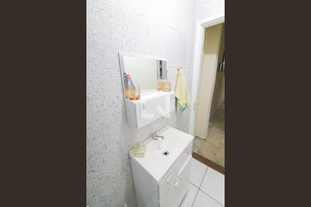 Casa à venda com 40m², 2 quartos e 2 vagas Casa à venda com 40m², 2 quartos e 2 vagasBanheiro 1