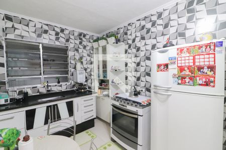 Casa à venda com 40m², 2 quartos e 2 vagas Casa à venda com 40m², 2 quartos e 2 vagasCozinha