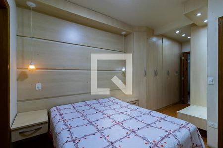 Casa à venda com 220m², 3 quartos e 3 vagasSuíte