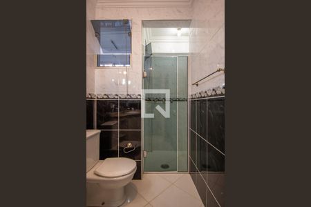 Apartamento à venda com 100m², 3 quartos e 2 vagas Apartamento à venda com 100m², 3 quartos e 2 vagasBanheiro