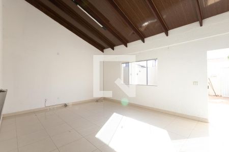 Sala 1 de casa para alugar com 4 quartos, 180m² em Residencial Porto Seguro, Goiânia