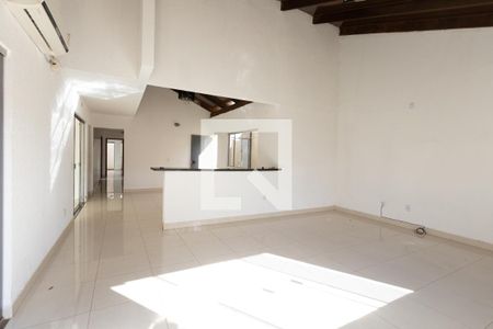 Sala 1 de casa para alugar com 4 quartos, 180m² em Residencial Porto Seguro, Goiânia