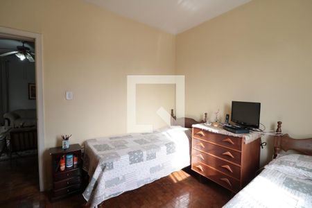 Casa à venda com 220m², 3 quartos e 2 vagasQuarto 2