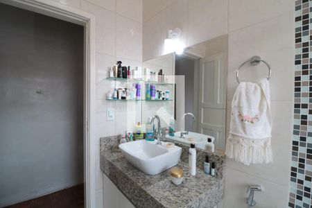 Casa à venda com 220m², 3 quartos e 2 vagasBanheiro Social