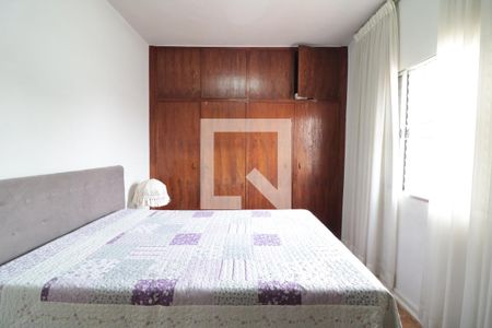 Casa à venda com 220m², 3 quartos e 2 vagasQuarto 3