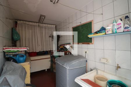 Casa à venda com 220m², 3 quartos e 2 vagasÁrea de Serviço