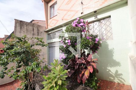 Casa à venda com 220m², 3 quartos e 2 vagasFachada