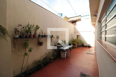 Casa à venda com 220m², 3 quartos e 2 vagasQuintal