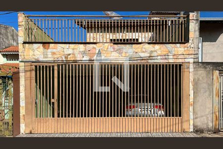 Casa à venda com 158m², 3 quartos e 2 vagasFachada