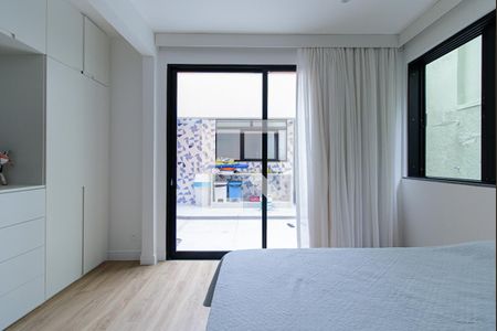 Casa à venda com 349m², 3 quartos e 2 vagas Casa à venda com 349m², 3 quartos e 2 vagasQuarto 2