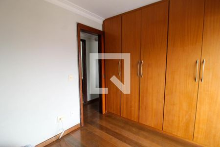 Apartamento à venda com 210m², 3 quartos e 2 vagas Apartamento à venda com 210m², 3 quartos e 2 vagasQuarto 3
