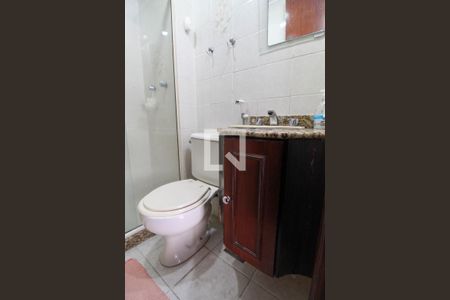 Apartamento à venda com 210m², 3 quartos e 2 vagas Apartamento à venda com 210m², 3 quartos e 2 vagasBanheiro Social