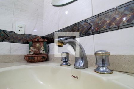 Apartamento à venda com 210m², 3 quartos e 2 vagas Apartamento à venda com 210m², 3 quartos e 2 vagasBanheiro da Suíte 1