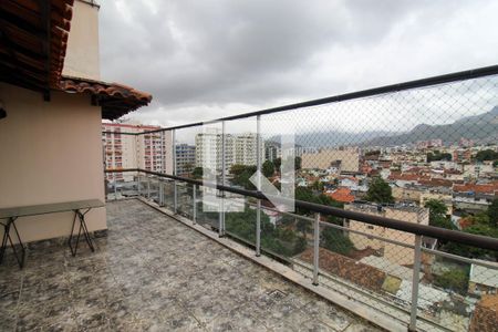 Apartamento à venda com 210m², 3 quartos e 2 vagas Apartamento à venda com 210m², 3 quartos e 2 vagasTerraço 1
