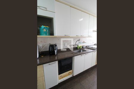 Apartamento à venda com 210m², 3 quartos e 2 vagas Apartamento à venda com 210m², 3 quartos e 2 vagasCozinha