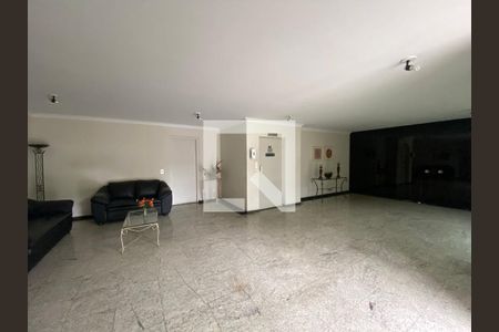 Apartamento à venda com 186m², 4 quartos e 3 vagas Apartamento à venda com 186m², 4 quartos e 3 vagasHall