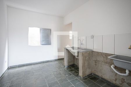 Kitnet de apartamento para alugar com 1 quarto, 25m² em Km 18, Osasco