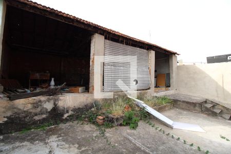 Casa à venda com 78m², 2 quartos e 1 vagaQuintal