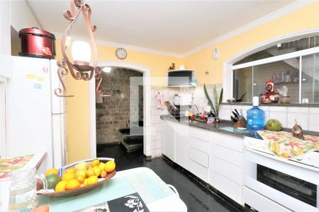 Casa à venda com 140m², 4 quartos e 2 vagasCozinha