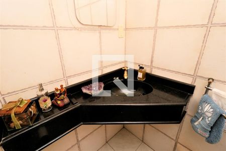 Casa à venda com 140m², 4 quartos e 2 vagasBanheiro