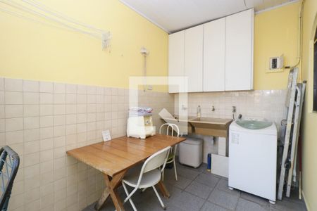 Casa à venda com 140m², 4 quartos e 2 vagasÁrea de Serviço