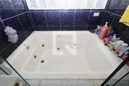 Casa à venda com 140m², 4 quartos e 2 vagasBanheiro da Suíte 1