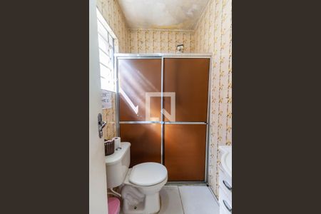 Casa à venda com 210m², 3 quartos e 4 vagasBanheiro 2