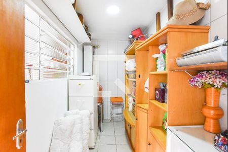 Casa à venda com 200m², 3 quartos e 4 vagasQuarto de Serviço