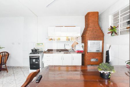 Casa à venda com 200m², 3 quartos e 4 vagasQuintal