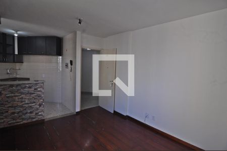 Sala  de apartamento para alugar com 1 quarto, 34m² em Freguesia de Jacarepaguá, Rio de Janeiro