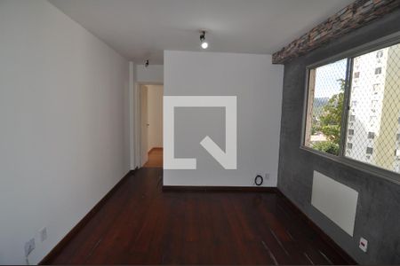 Sala  de apartamento para alugar com 1 quarto, 34m² em Freguesia de Jacarepaguá, Rio de Janeiro