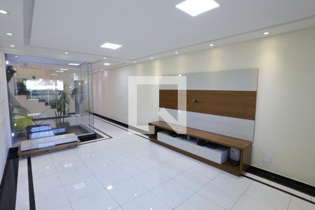 Sala/Jd de Inverno de casa para alugar com 3 quartos, 240m² em Vila Laís, São Paulo