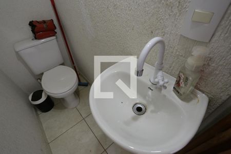 Casa para alugar com 240m², 3 quartos e 3 vagasLavabo da Área Gourmet