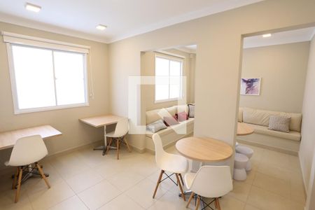 Apartamento para alugar com 40m², 2 quartos e sem vagaÁrea comum - Salão de festas