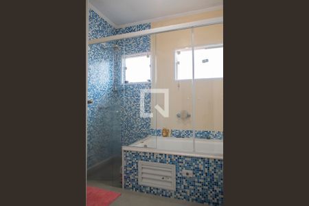 Casa à venda com 142m², 4 quartos e 4 vagas Casa à venda com 142m², 4 quartos e 4 vagasBanheiro quarto 3