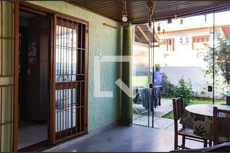 Casa de condomínio à venda com 117m², 3 quartos e 2 vagasEspaço Gourmet