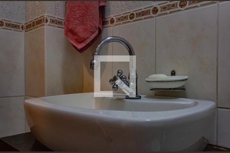 Casa de condomínio à venda com 117m², 3 quartos e 2 vagasLavabo