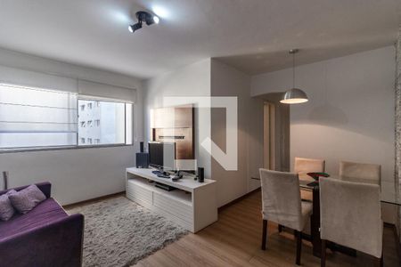 Sala de apartamento para alugar com 2 quartos, 66m² em Indianópolis, São Paulo