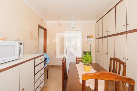 Casa à venda com 222m², 3 quartos e 3 vagasCozinha